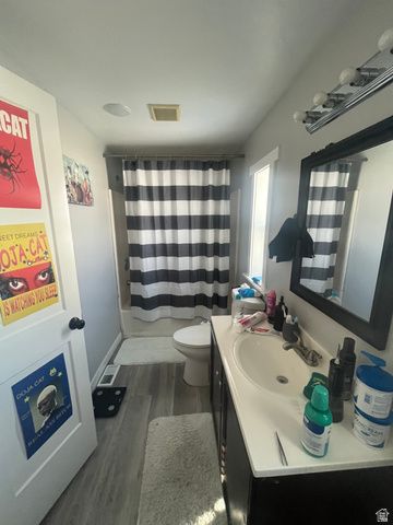 111 KINGS CT, Logan, UT 84321