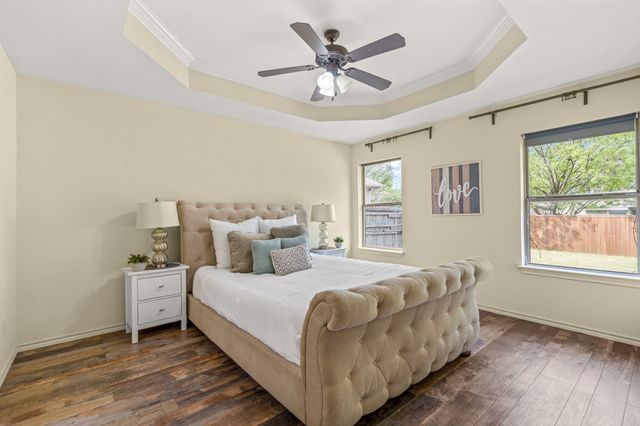 502 S Main Street B, Aubrey, TX 76227