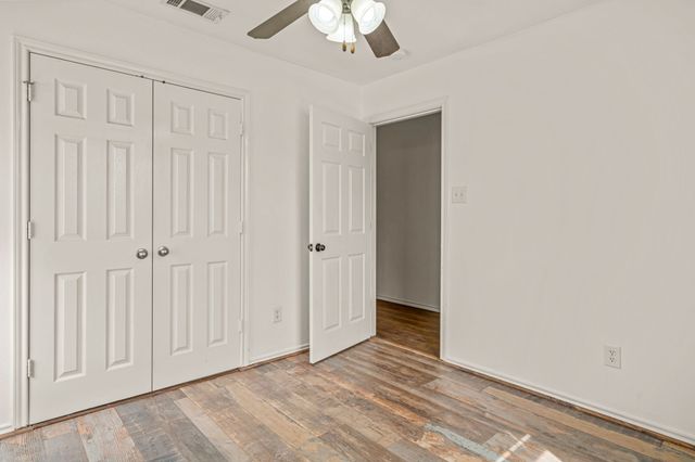 502 S Main Street B, Aubrey, TX 76227