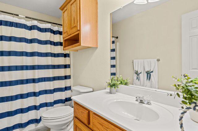 502 S Main Street B, Aubrey, TX 76227