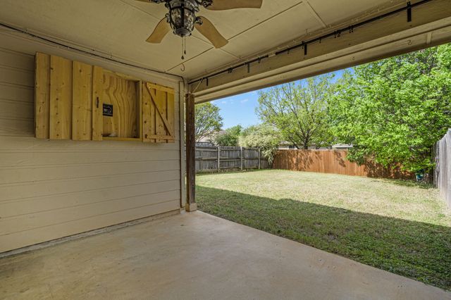502 S Main Street B, Aubrey, TX 76227