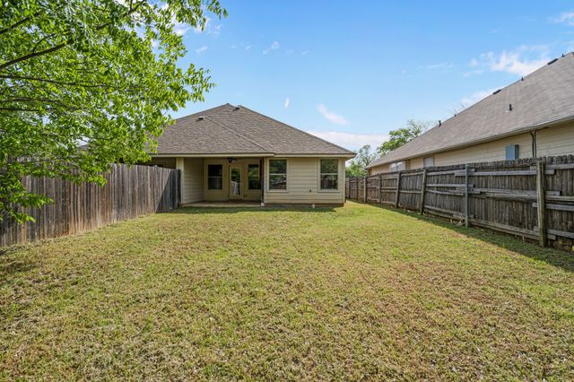 502 S Main Street B, Aubrey, TX 76227