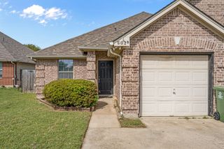 502 S Main Street B, Aubrey, TX 76227