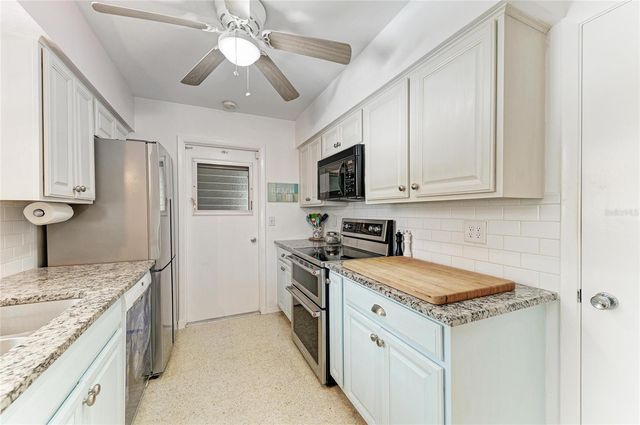 823 BRADENTON ROAD, Venice, FL 34293