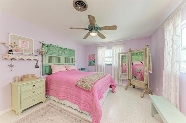 823 BRADENTON ROAD, Venice, FL 34293