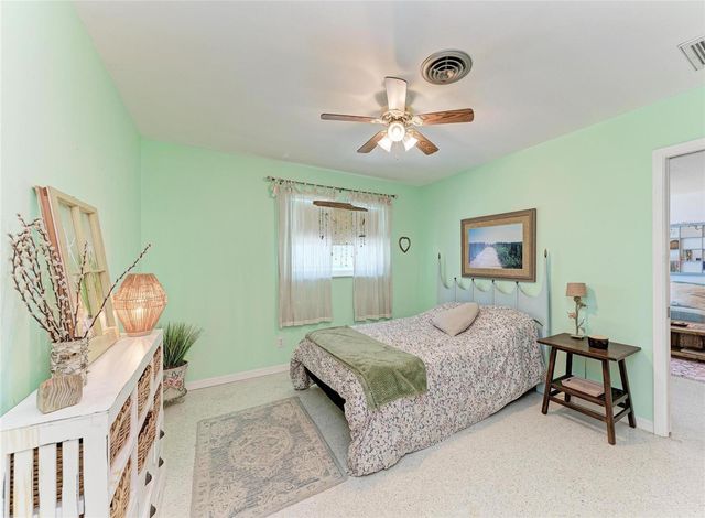 823 BRADENTON ROAD, Venice, FL 34293