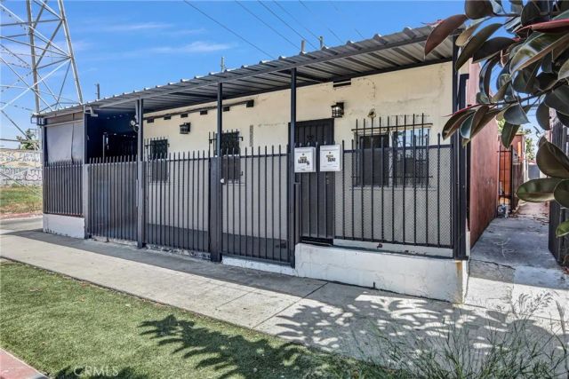 9808 S Central, Los Angeles, CA 90002