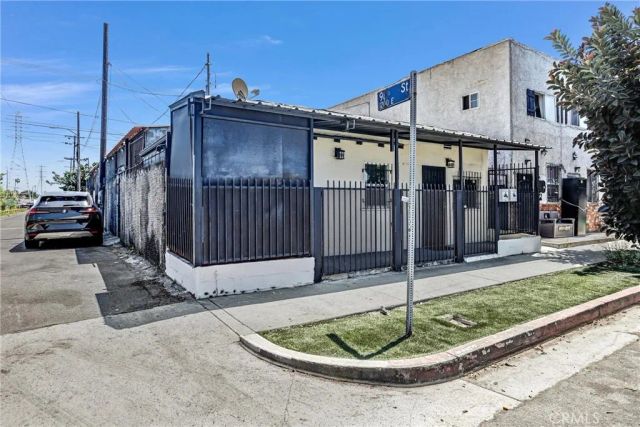 9808 S Central, Los Angeles, CA 90002