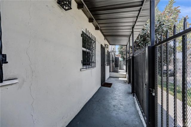 9808 S Central, Los Angeles, CA 90002
