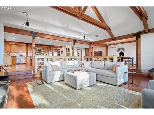 10151 Ne RIVENWOOD Ln, Carlton, OR 97111