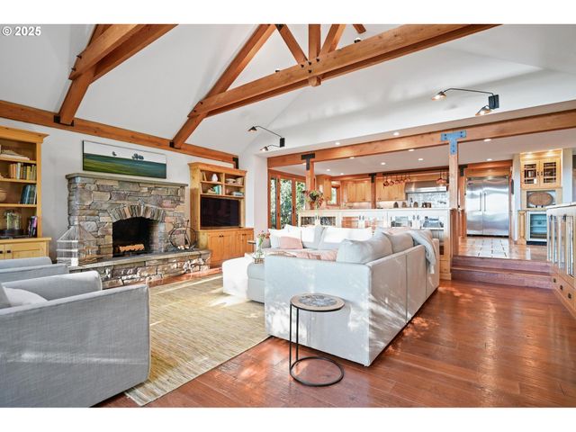 10151 Ne RIVENWOOD Ln, Carlton, OR 97111