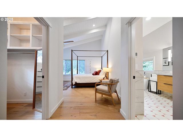 10151 Ne RIVENWOOD Ln, Carlton, OR 97111