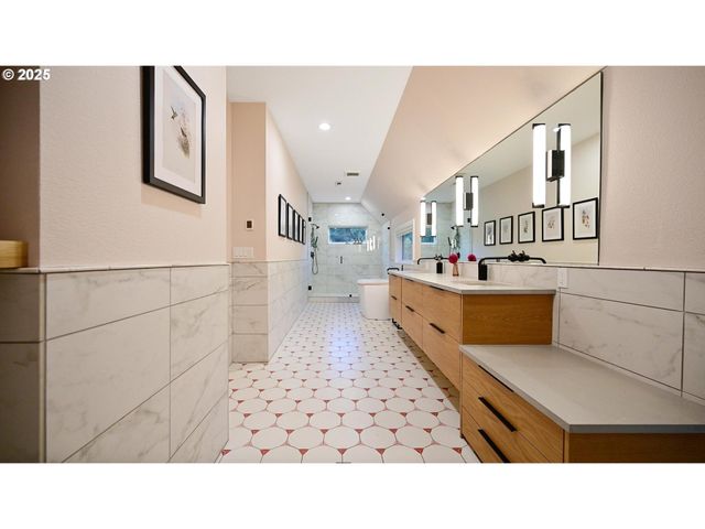 10151 Ne RIVENWOOD Ln, Carlton, OR 97111