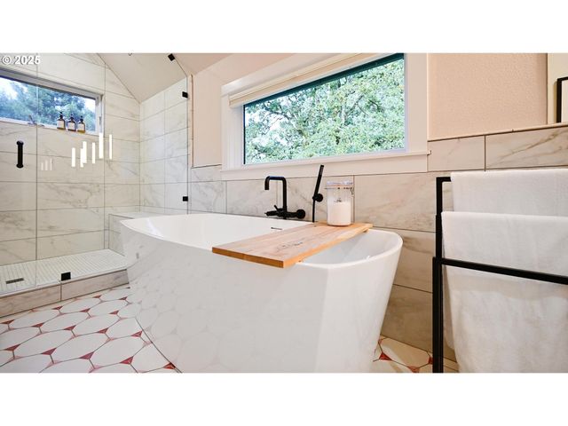 10151 Ne RIVENWOOD Ln, Carlton, OR 97111