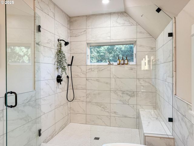 10151 Ne RIVENWOOD Ln, Carlton, OR 97111