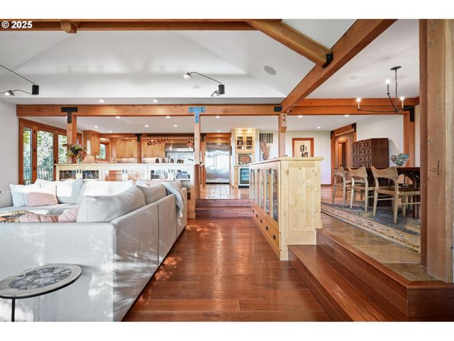 10151 Ne RIVENWOOD Ln, Carlton, OR 97111