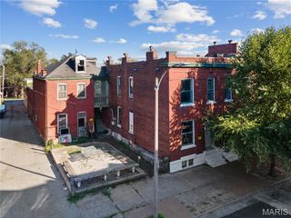 2016 S 9th Street, St Louis, MO 63104