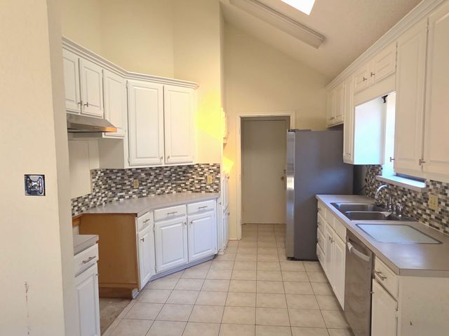 4005 Marsh Lane, Fort Worth, TX 76123