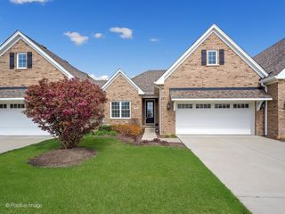 1415 Notting Hill Drive, Lemont, IL 60439