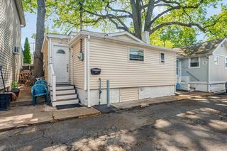 133B Edgewater Park 133B, Bronx, NY 10465