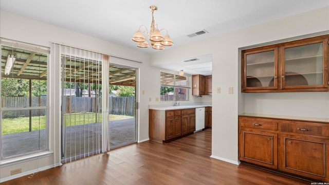 5314 PEPPERMINT DR, Kirby, TX 78219