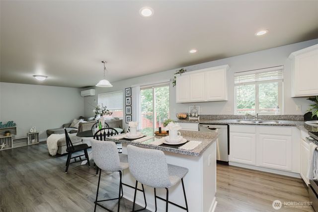 675 SE Olga Circle, Port Orchard, WA 98366