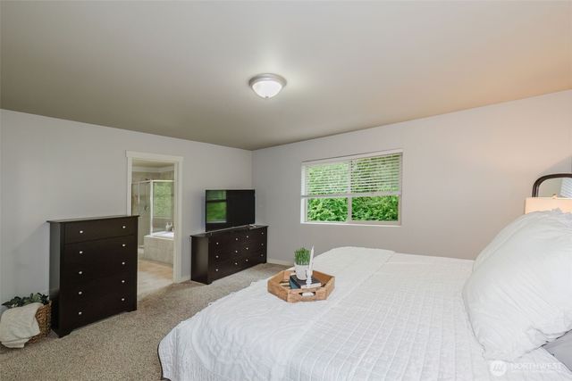 675 SE Olga Circle, Port Orchard, WA 98366