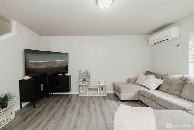 675 SE Olga Circle, Port Orchard, WA 98366