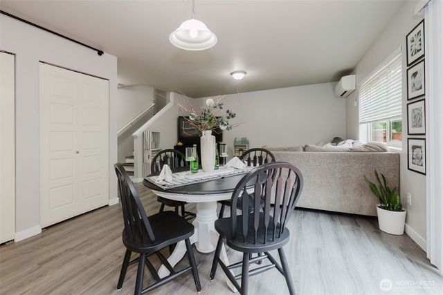 675 SE Olga Circle, Port Orchard, WA 98366