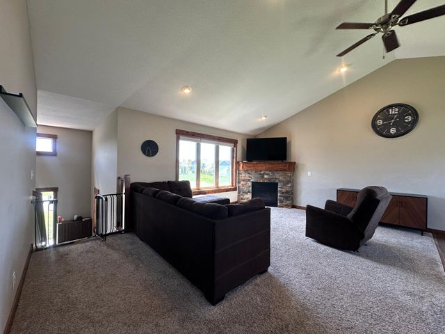 1511 Otter Way, New Richmond, WI 54017