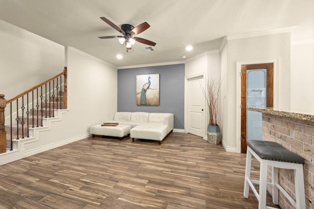 109 Harbour Town Circle, Conroe, TX 77356