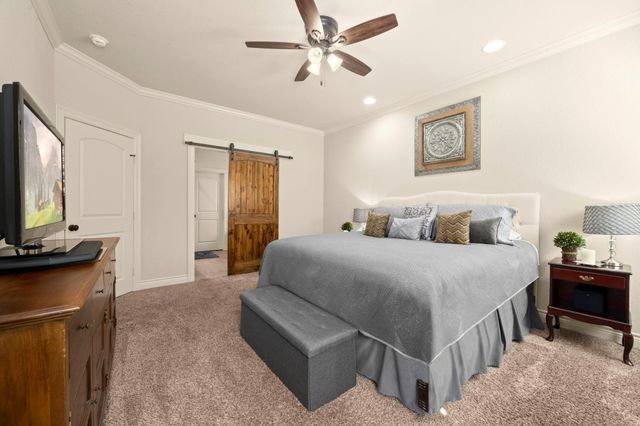 109 Harbour Town Circle, Conroe, TX 77356