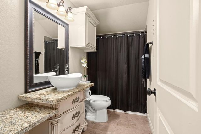 109 Harbour Town Circle, Conroe, TX 77356