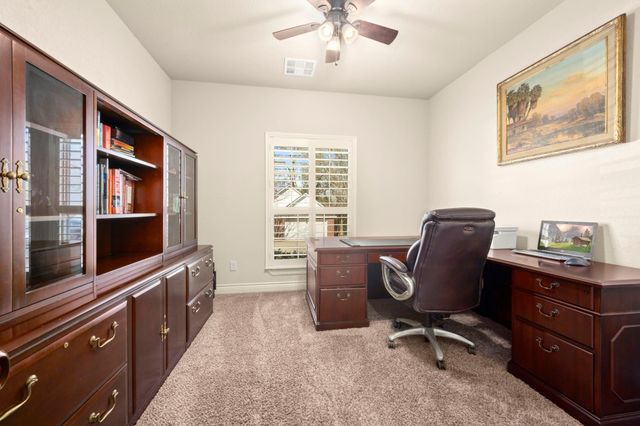 109 Harbour Town Circle, Conroe, TX 77356