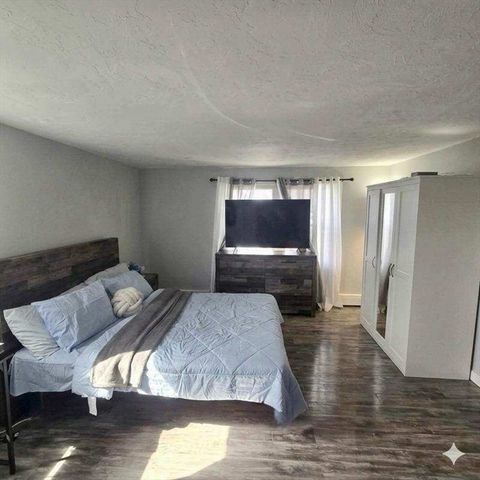 89 Kingman St, Brockton, MA 02302