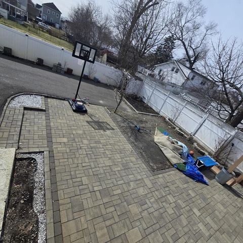 89 Kingman St, Brockton, MA 02302