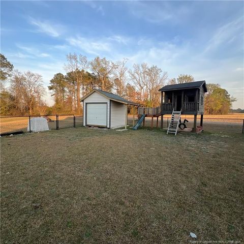 5616 Royal Pines Circle, Wade, NC 28395