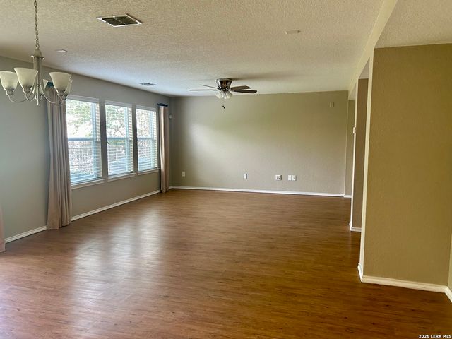 101 MUSTANG RUN, Boerne, TX 78006