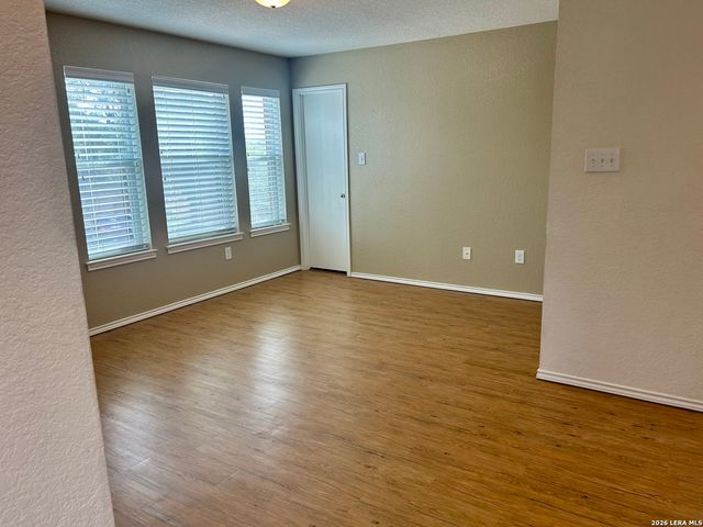 101 MUSTANG RUN, Boerne, TX 78006