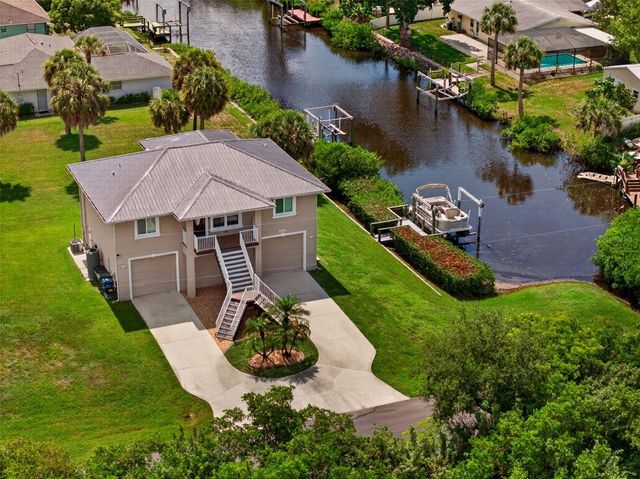 9050 CALOOSA DRIVE, Venice, FL 34293