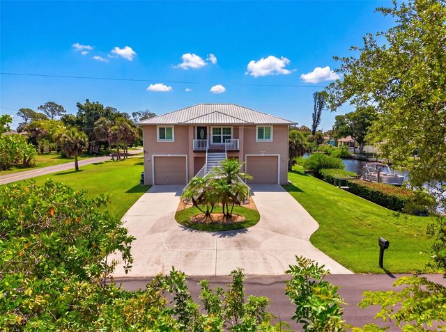 9050 CALOOSA DRIVE, Venice, FL 34293