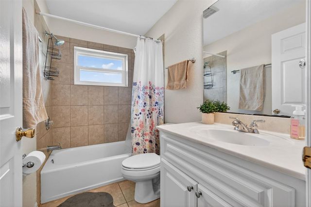 9050 CALOOSA DRIVE, Venice, FL 34293