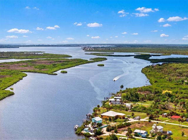 9050 CALOOSA DRIVE, Venice, FL 34293