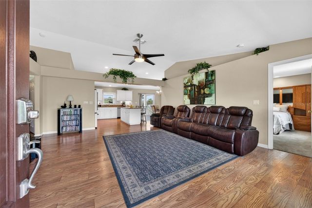 9050 CALOOSA DRIVE, Venice, FL 34293
