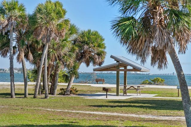 9050 CALOOSA DRIVE, Venice, FL 34293