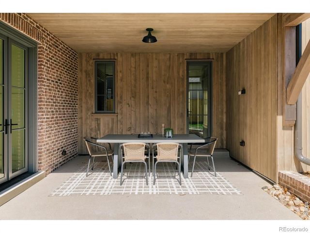 858 S Saint Paul Street, Denver, CO 80209