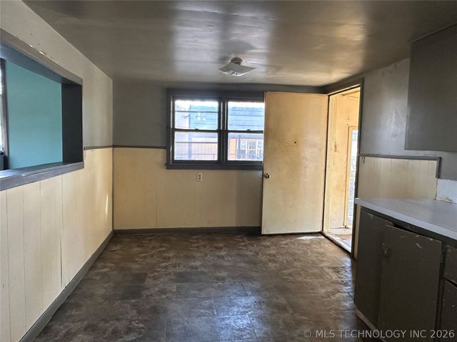 1400 W Seneca Street, Okmulgee, OK 74447
