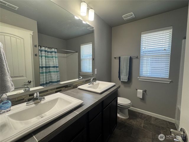 3910 Maritime Drive SW, Bremerton, WA 98312