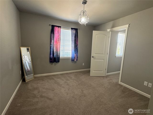 3910 Maritime Drive SW, Bremerton, WA 98312