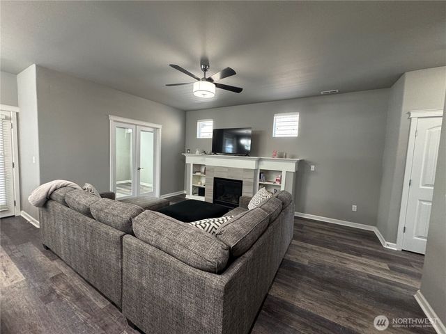 3910 Maritime Drive SW, Bremerton, WA 98312